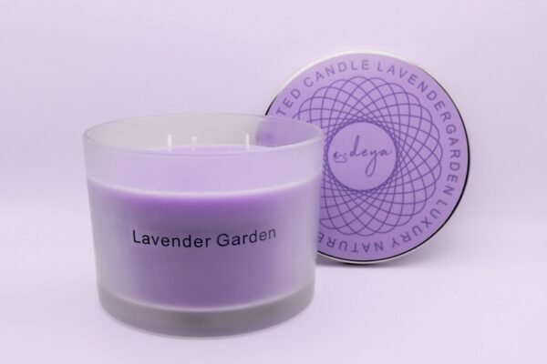 Lavender Garden Natural soy wax candle